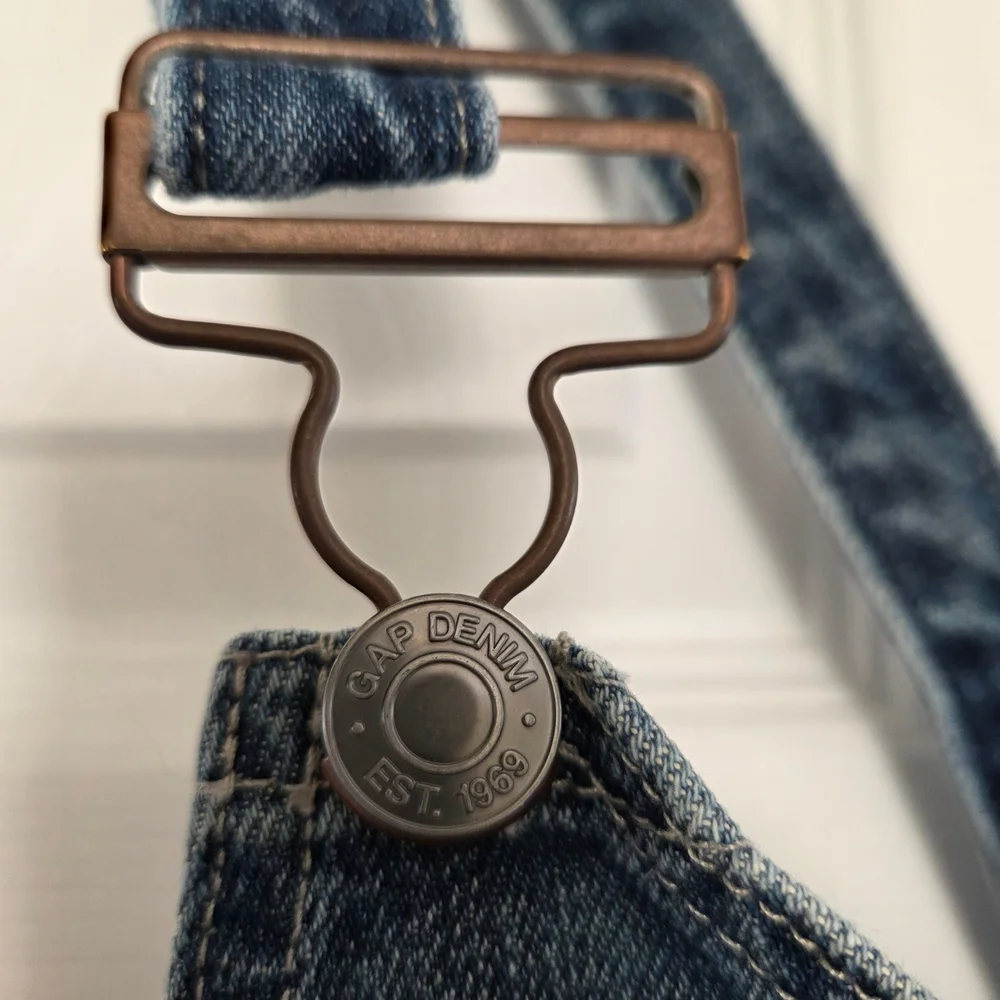 Women's GAP 1969 Blue Denim V-Neck Bib Overalls. Size 28R. Full length. - Picture 5 of 16